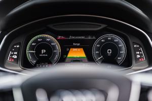 Audi A7 Sportback 55 TFSI e Quattro S-Line 2020 года  (UK)